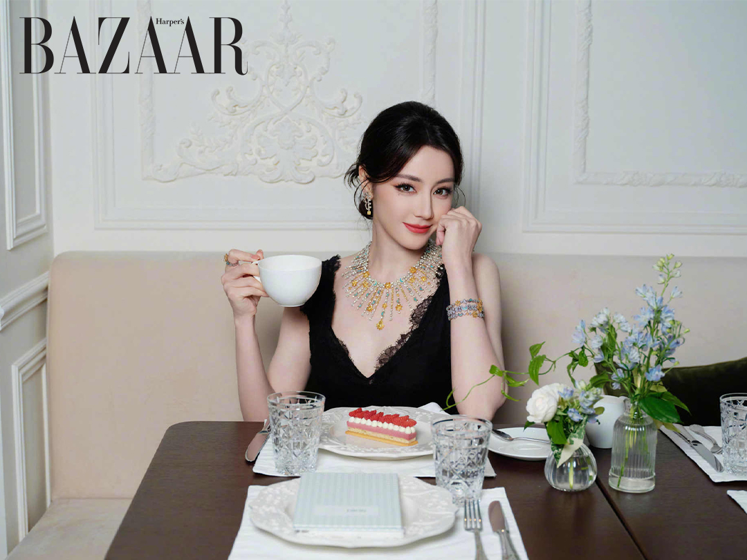 Vòng cổ Dior như bùa hộ mệnh cho Địch Lệ Nhiệt Ba缩略图