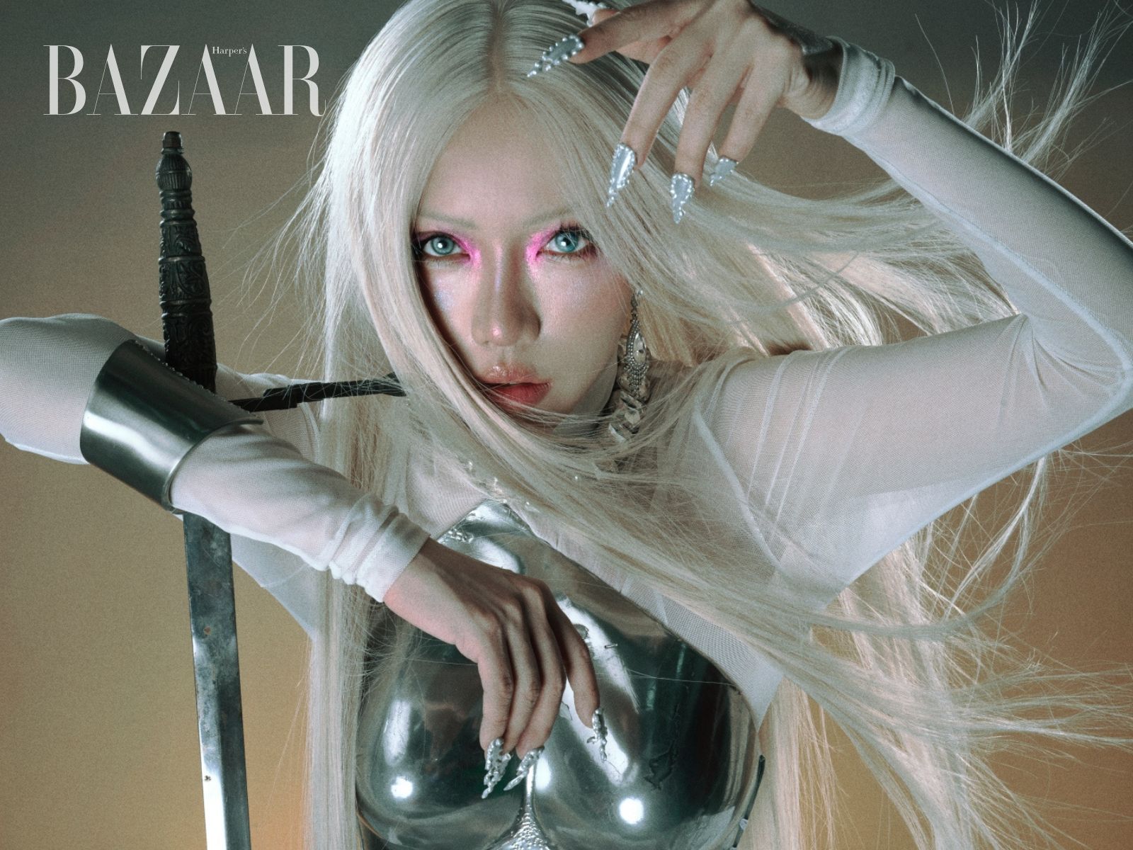 Giả Vờ đưa Phùng Khánh Linh chạm sâu vào nội tâm chính mình缩略图