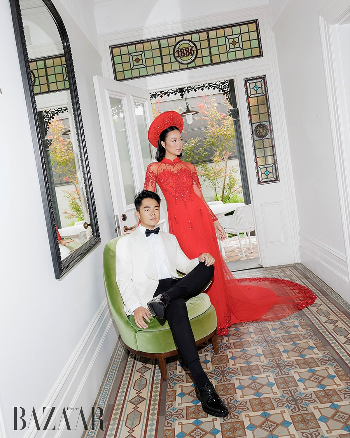 Khi đám cưới là cầu nối văn hóa: Áo dài trong lễ cưới sang trọng kiểu Tây缩略图