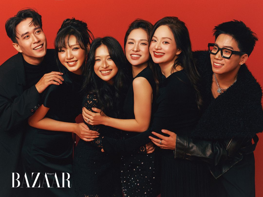 Dàn diễn viên kỷ niệm phim Phí Phông cán mốc 100 tỷ đồng缩略图