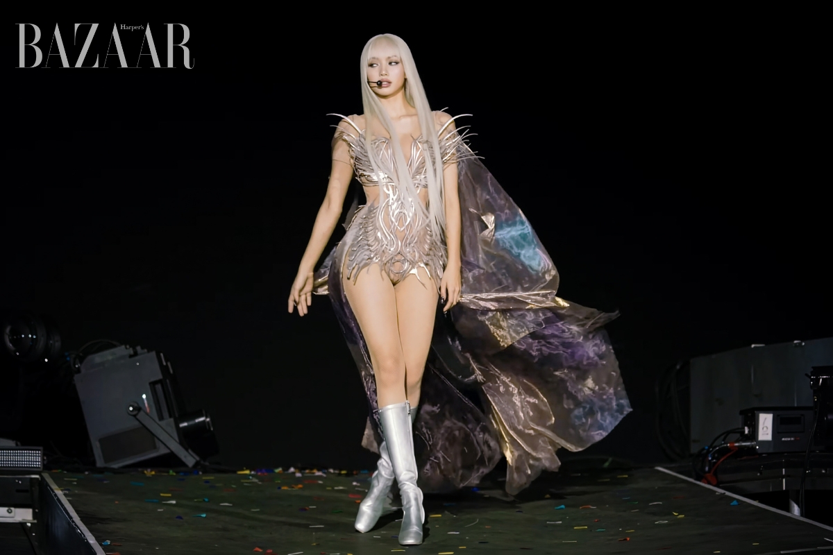 Lisa “thiên thần sa ngã” với Iris van Herpen và Louis Vuitton缩略图