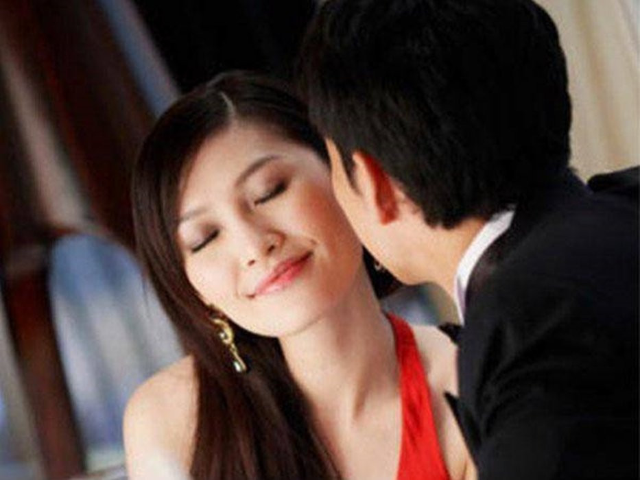 Bị tiểu tam chê xấu xí không biết giữ chồng, chính thất cười khinh và màn đáp trả khiến ả khóc thét缩略图