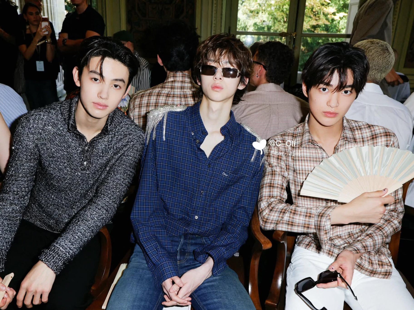 Mùa fashion week nóng lịch sử tại Pháp đặt ra câu hỏi lớn: Vì sao các toà nhà Paris ít lắp điều hoà?缩略图