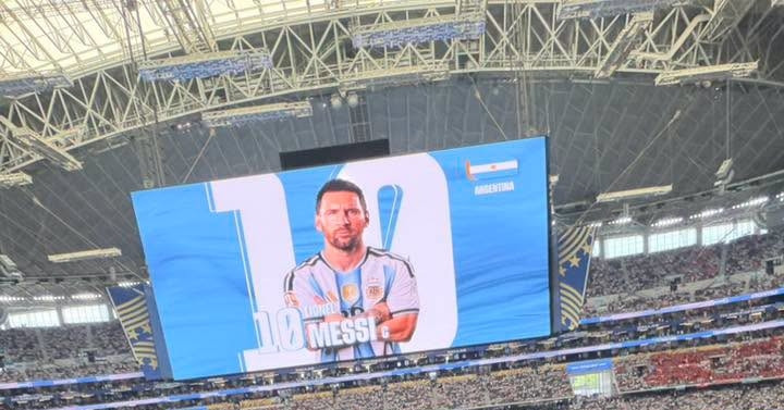 Mai Tài Phến – Mỹ Tâm lộ ảnh cùng xem World Cup 2026 vì khán giả quốc tế缩略图