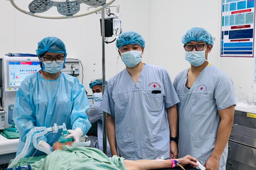 Mẹ lén cho con ăn xôi trước giờ mổ, bác sĩ buộc phải hoãn phẫu thuật缩略图