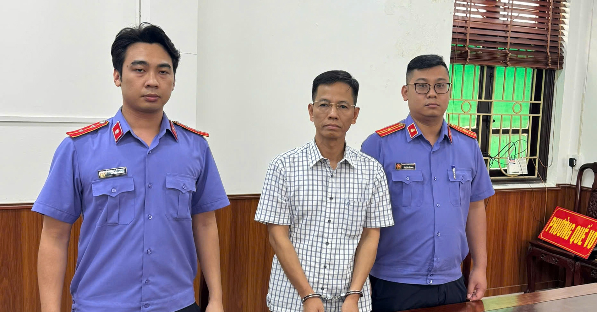 Bắt tạm giam nguyên Thẩm phán Tòa án nhân dân TP Hà Nội缩略图