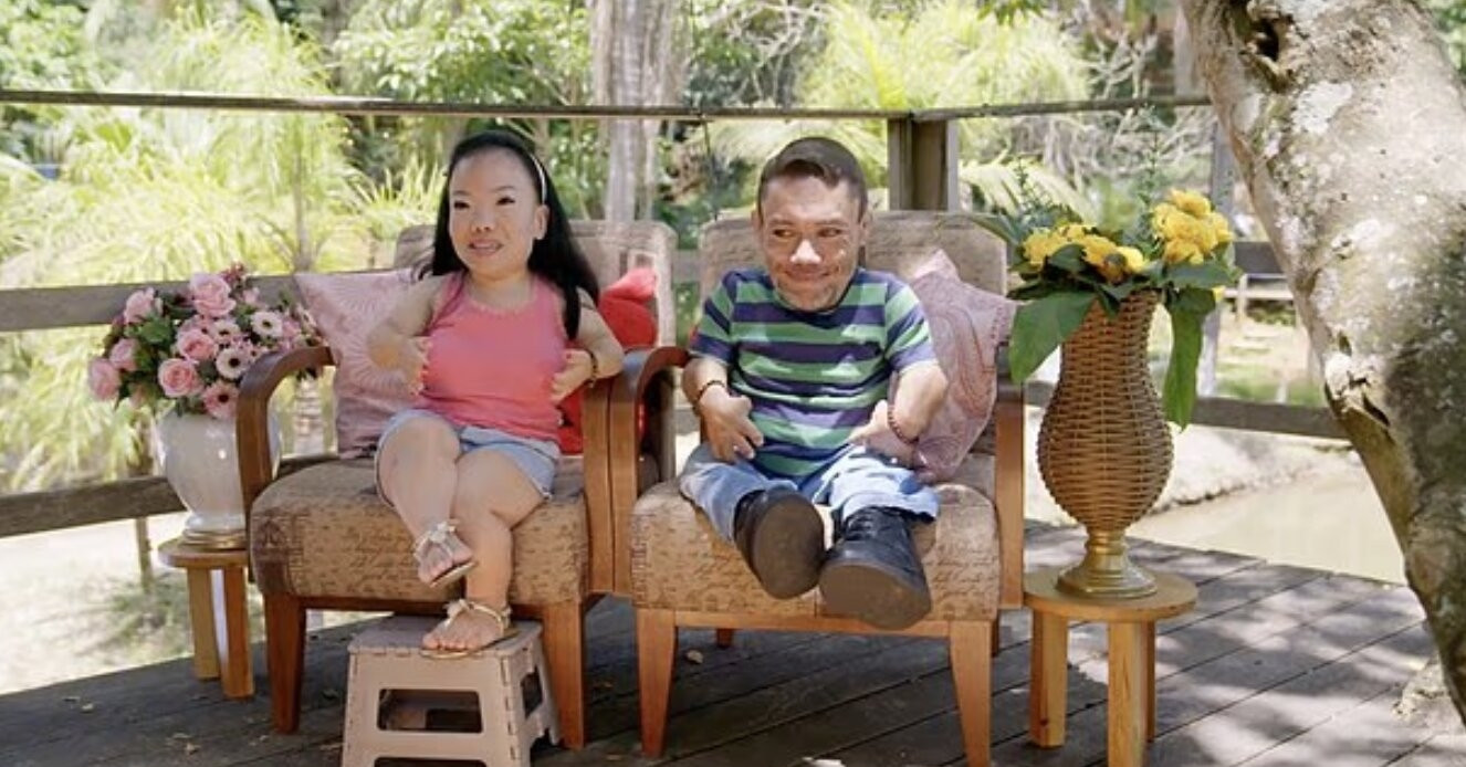 Bên trong ngôi nhà &amp;apos;đo ni đóng giày&amp;apos; của cặp đôi chồng cao 90cm, vợ cao 91cm缩略图