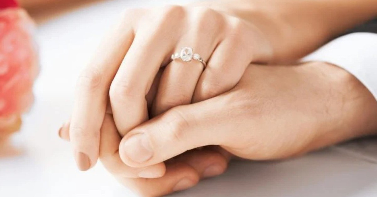 Cô dâu và chú rể lần lượt qua đời trước ngày cưới, gia đình tiết lộ chi tiết đáng ngờ缩略图