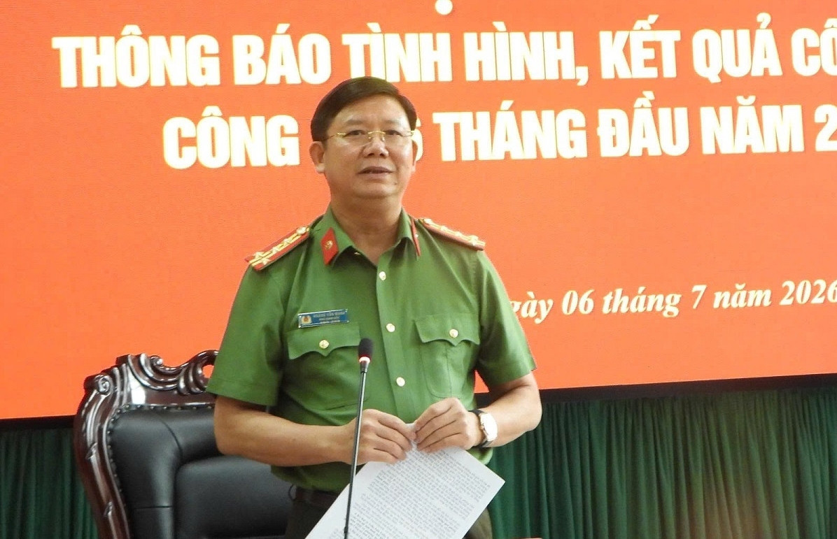 Công an Tuyên Quang họp báo, thông tin về diễn biến vụ 146 điểm 10 môn Toán缩略图