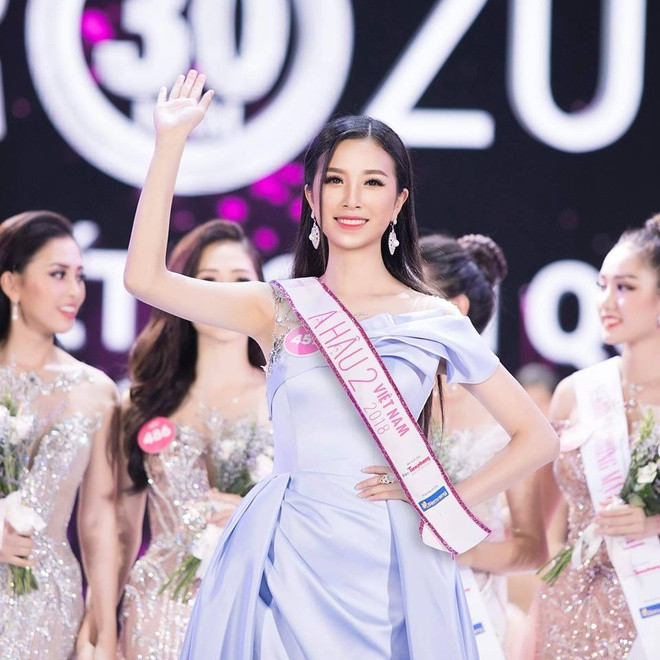 Cuộc sống Á hậu Vbiz từng được trao sính lễ khủng trong ngày cưới hiện ra sao?缩略图
