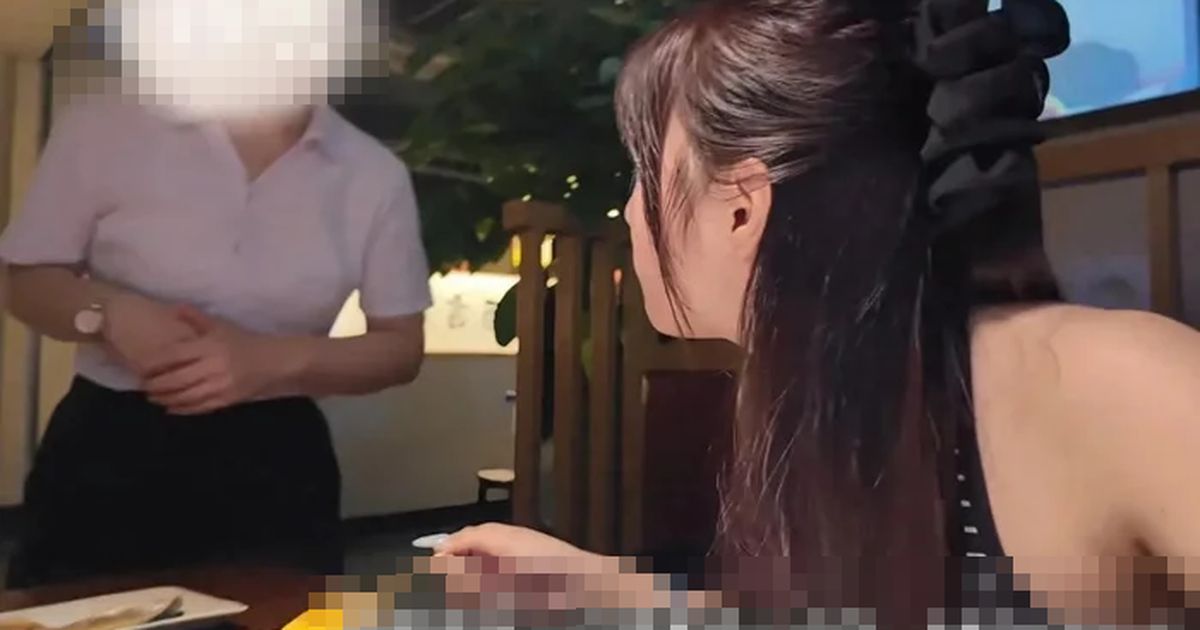Đi ăn một mình, nữ blogger bị cả nhà hàng &amp;apos;quây&amp;apos; ép vào phòng kín gặp &amp;apos;tổng tài&amp;apos;缩略图