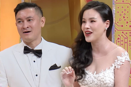 Gặp được ‘chân ái’ ở tuổi U40, nữ tiếp viên trưởng quyết cưới sau 3 tháng quen缩略图