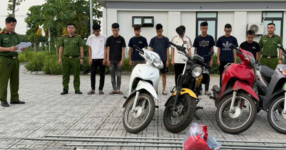 Hơn 100 thanh thiếu niên mang phóng lợn, đánh võng, rượt đuổi gây náo loạn缩略图