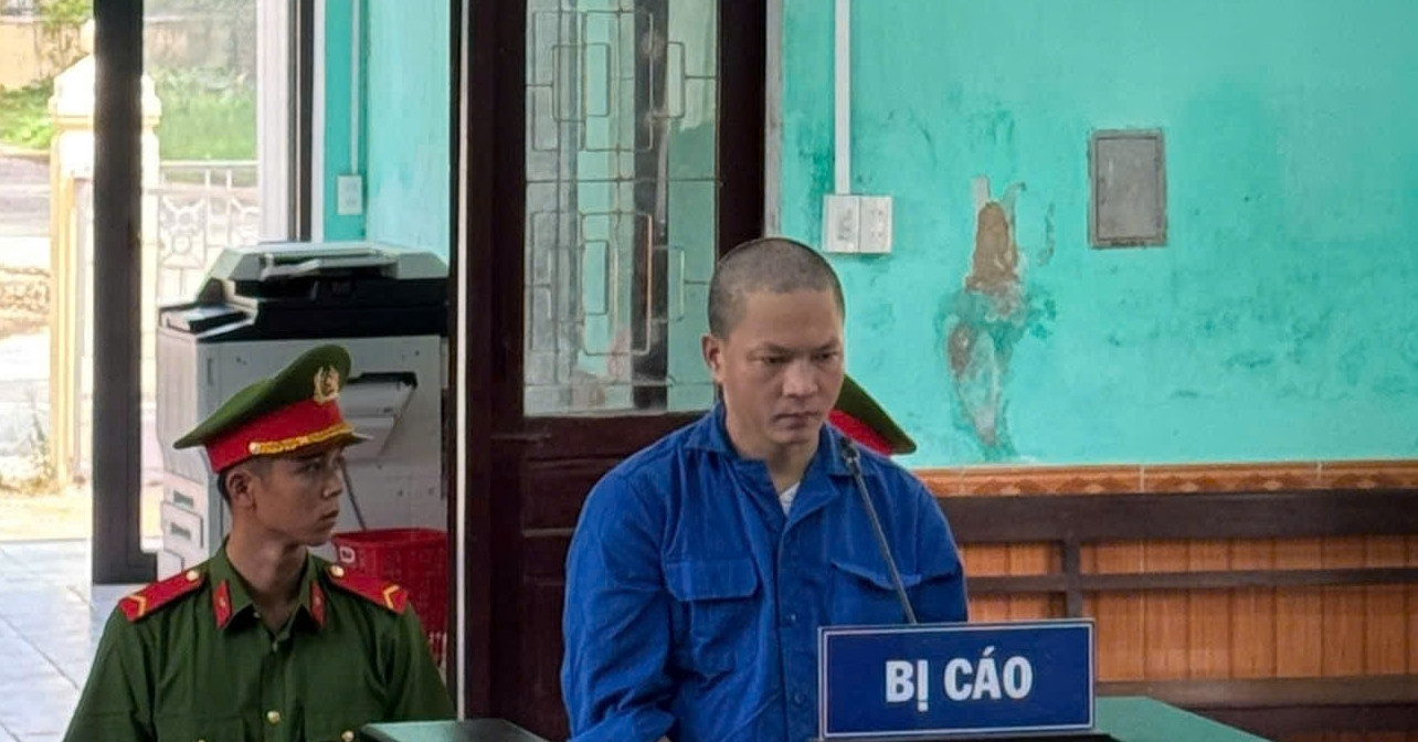 Kẻ bẻ gãy ‘Ngai vua triều Nguyễn’ bị tuyên phạt 3,5 năm tù缩略图