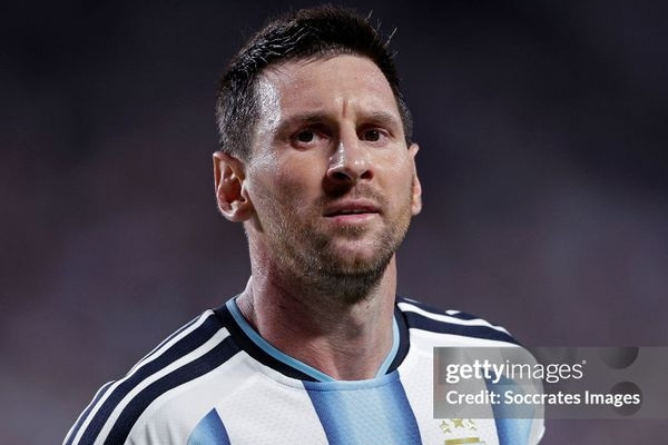 Messi không ghi bàn vẫn xô đổ 2 kỉ lục World Cup ở trận Argentina 3-1 Thuỵ Sĩ缩略图