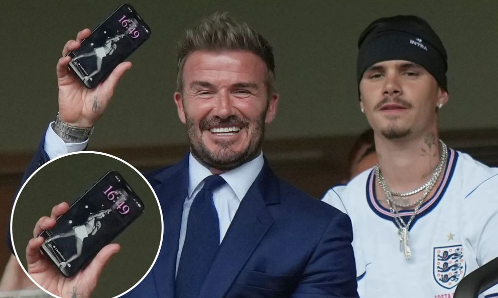 David Beckham vô tình để lộ bí mật trên điện thoại, hoá ra huyền thoại cũng nghiện vợ thế này!缩略图