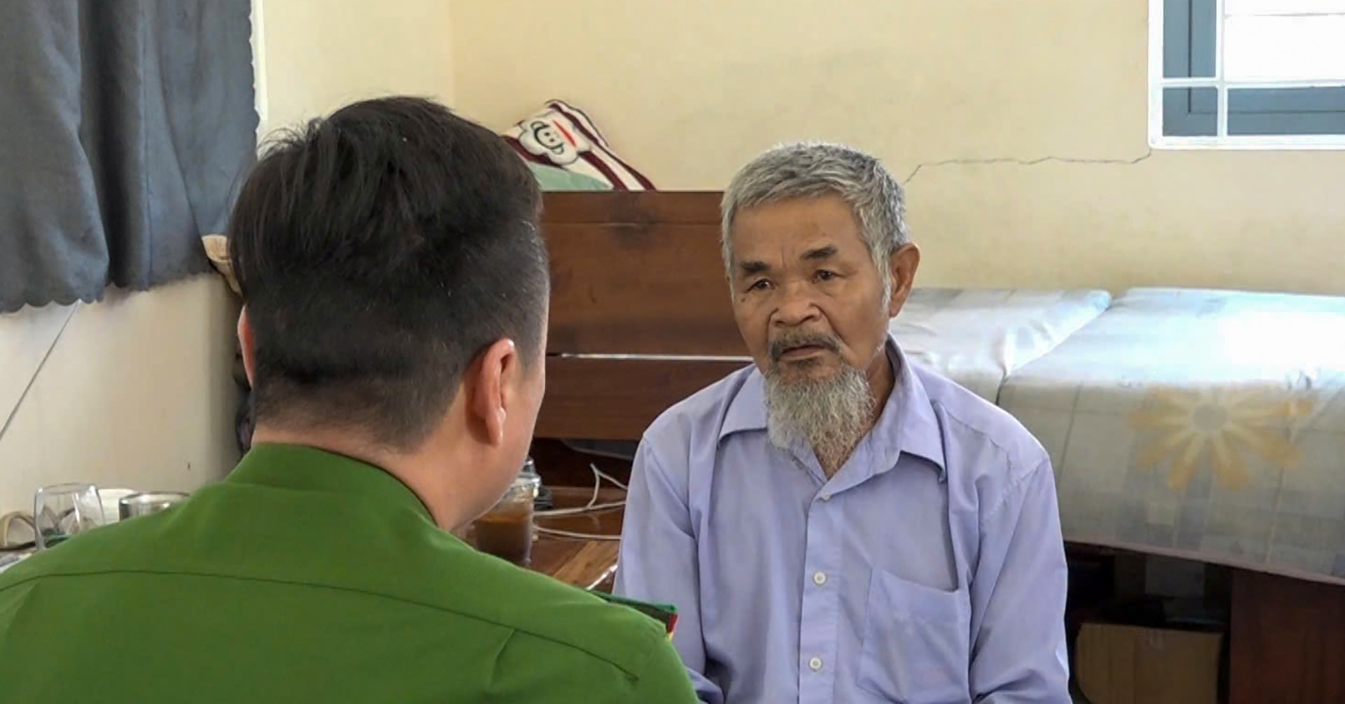 Người đàn ông đâm bạn tử vong vì xúc phạm mẹ mình缩略图
