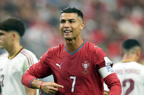 Ronaldo lập loạt kỷ lục cùng ĐT Bồ Đào Nha sau kỳ World Cup cuối cùng trong sự nghiệp缩略图