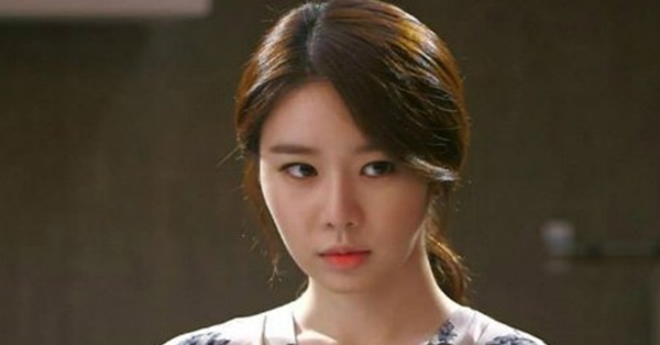 Ruồng bỏ vợ hiền sắc nước hương trời để chạy theo tiểu tam thua kém mọi mặt, lý do sau 3 năm làm chính thất chết lặng缩略图
