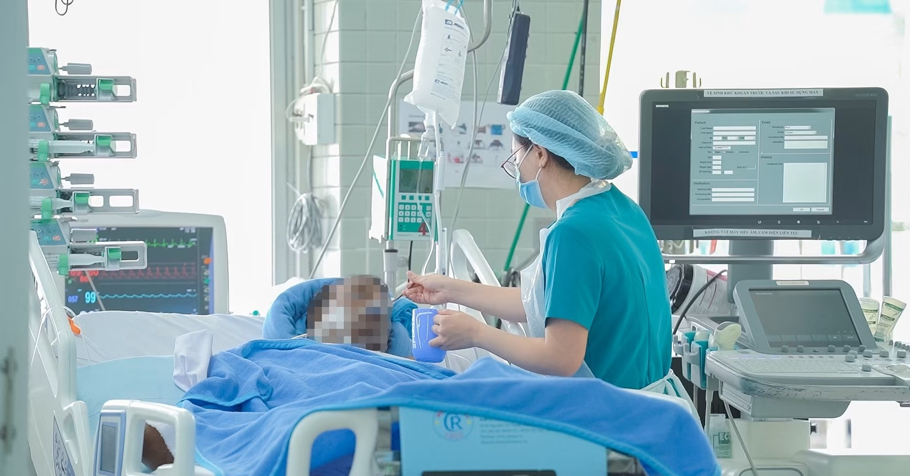 Sức khỏe hiện tại của người bị thương nặng nhất trong vụ lật ca nô ở Phú Quốc缩略图