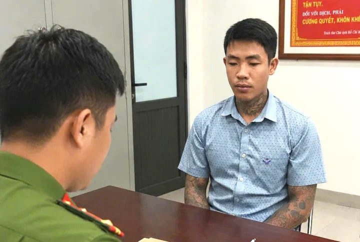 Tạm giữ kẻ côn đồ dùng tuýp sắt đánh người rồi hỏi &amp;apos;mày biết bố mày là thằng nào?&amp;apos;缩略图
