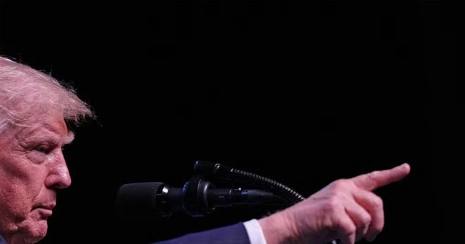 Tổng thống Mỹ Trump tuyên bố tái phong tỏa Iran, thu phí 20% các tàu qua eo biển Hormuz缩略图