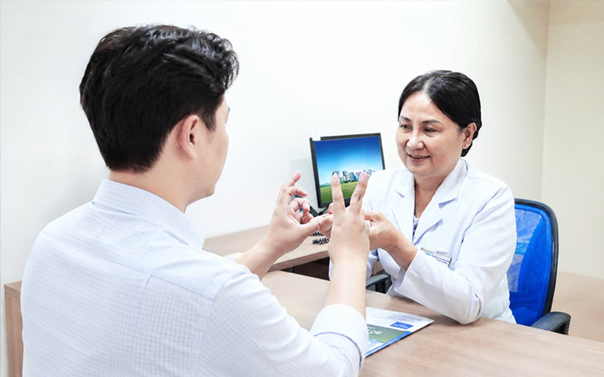 Trào lưu xoay, vặn cổ giảm đau vai gáy: Dân công sở có thể bị tai biến sau tiếng &amp;apos;rắc&amp;apos;缩略图
