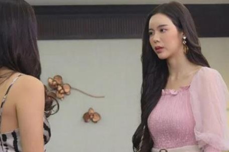 Tưởng ô sin lẻn vào trộm tài sản, chủ nhà sốc phát điên khi check camera bóc trần hành vi của cô ta缩略图