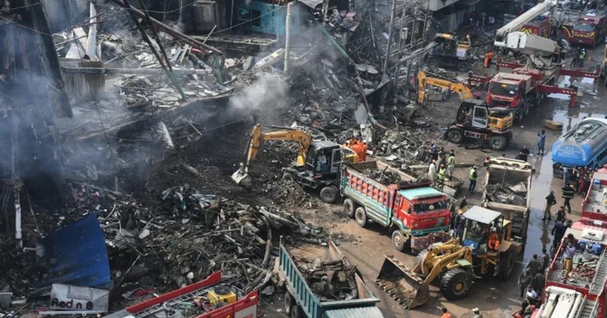 Vụ bé trai 11 tuổi nghi nghịch que diêm làm cháy trung tâm thương mại, 72 người chết: Nhân chứng nói gì?缩略图