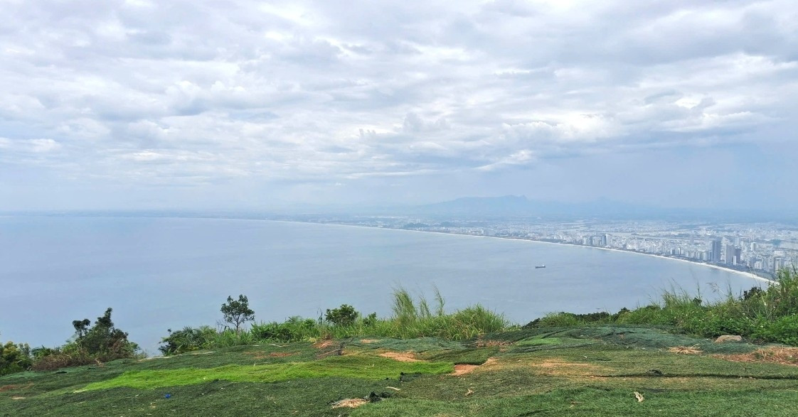 Vụ du khách rơi dù lượn tử vong ở Đà Nẵng: Phi công quên khóa đủ đai an toàn缩略图