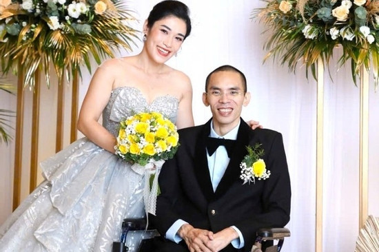9X Vĩnh Long bỏ việc, cưới người đàn ông liệt tứ chi, 6 năm chưa từng hối hận缩略图