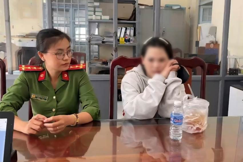Cháu gái trộm 1,1 tỷ đồng của dì, chuyển hết cho nam thanh niên quen qua mạng缩略图