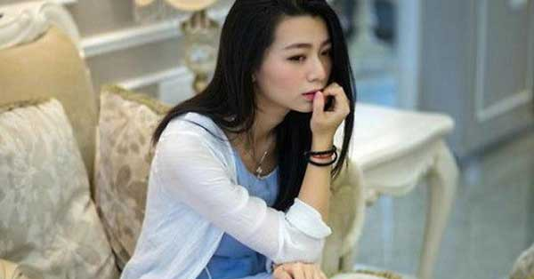 Chồng bất ngờ vứt vào mặt tôi cục tiền rồi yêu cầu một việc khiến tôi &amp;apos;đứng hình&amp;apos;缩略图