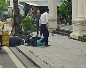 Hà Nội: Bảo vệ Khu đô thị Louis Hoàng Mai hành hung tài xế xe công nghệ缩略图