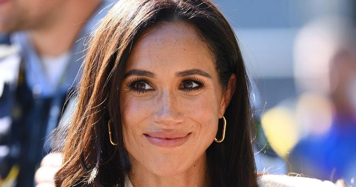 Harry và Meghan được khuyên nên biến mất缩略图