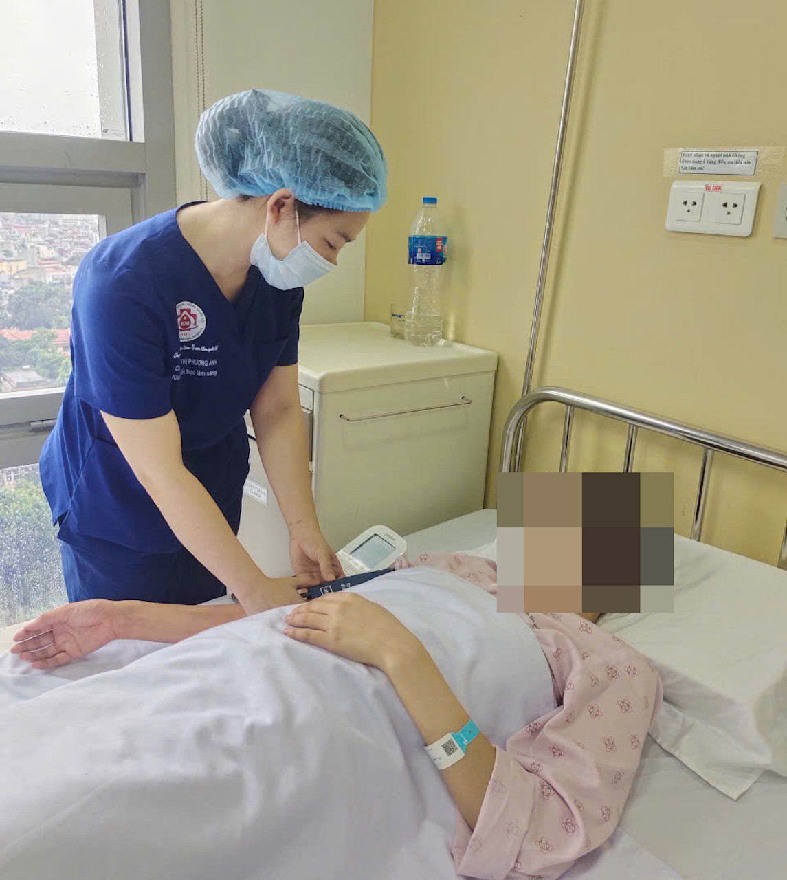 Hoa mắt, chóng mặt, người phụ nữ 35 tuổi không ngờ mắc ung thư máu cấp缩略图
