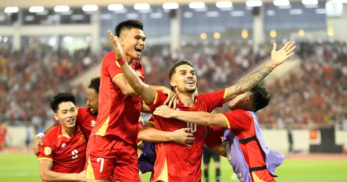 Hoàng Hên, Đình Bắc nói gì sau chức vô địch ASEAN Cup 2026?缩略图