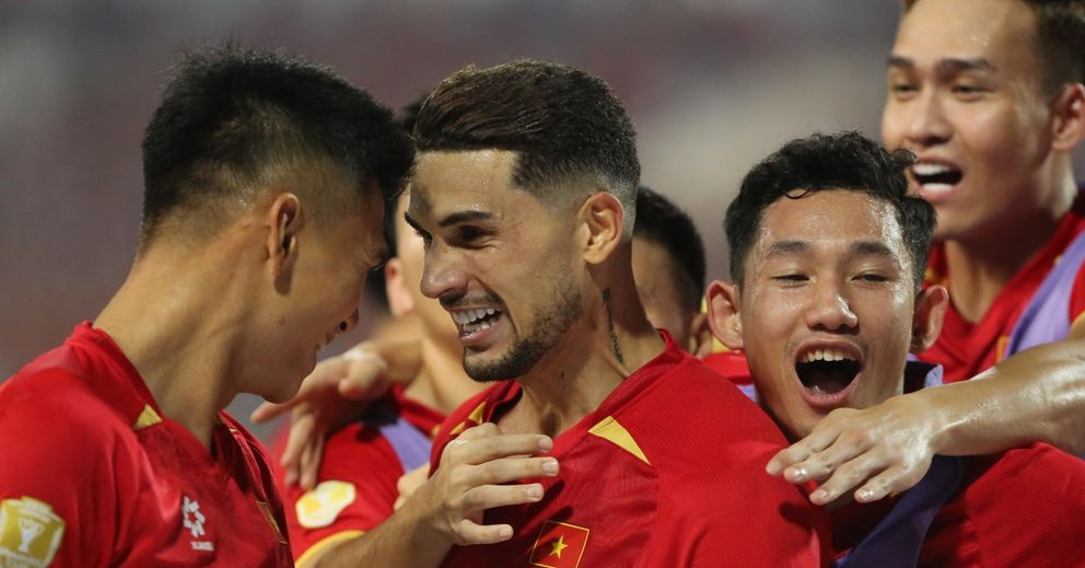 Kịch bản chung kết khó tin: Kết quả hoà 2-2 nhưng cả 4 bàn thắng đều có dấu chân cầu thủ Thái Lan, Việt Nam được &amp;apos;biếu&amp;apos; 2 bàn缩略图