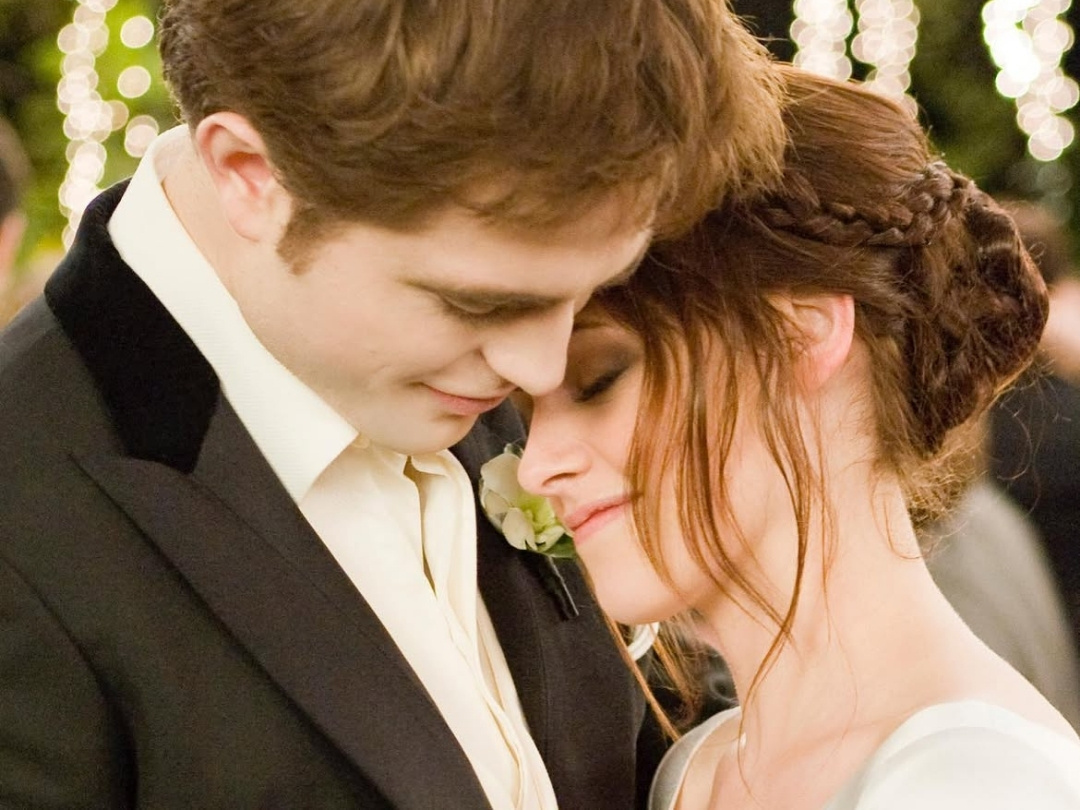 20 năm trôi qua, đám cưới của Edward Cullen và Bella Swan trong phim Twillight vẫn là huyền thoại缩略图