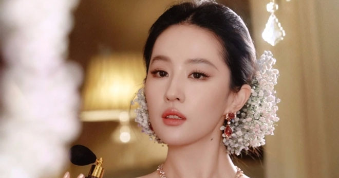 Lưu Diệc Phi đối mặt tranh cãi về gia thế sau nhiều năm hoạt động showbiz缩略图