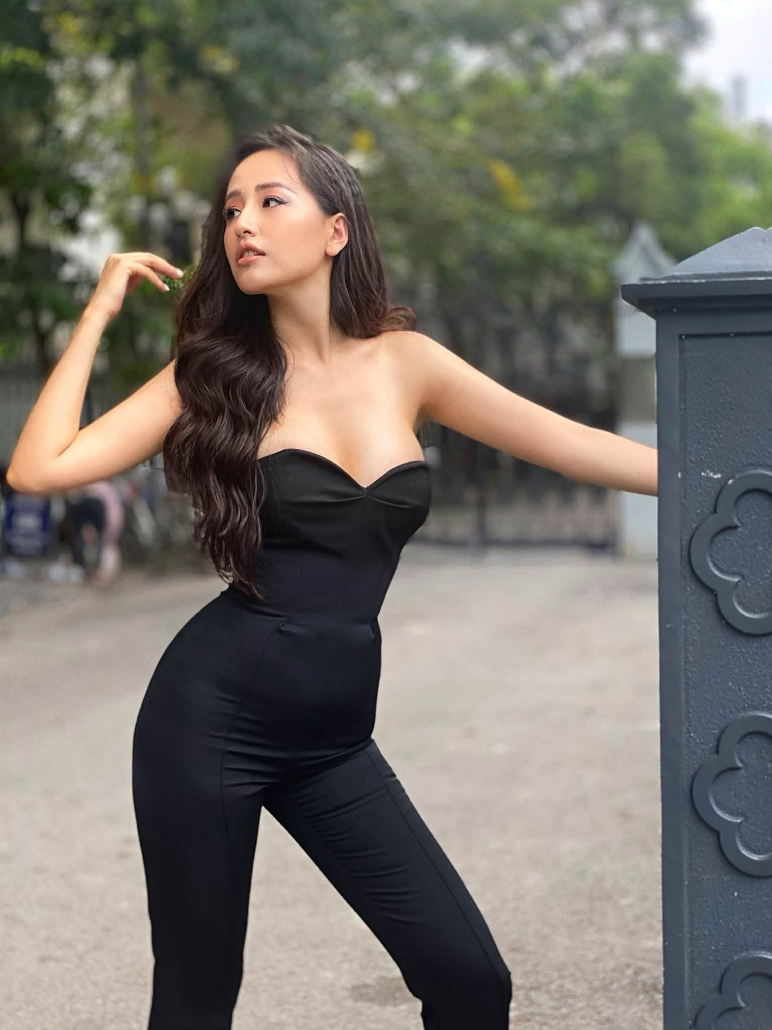 Mai Phương Thúy gây chú ý với loạt ảnh “nóng bỏng”缩略图