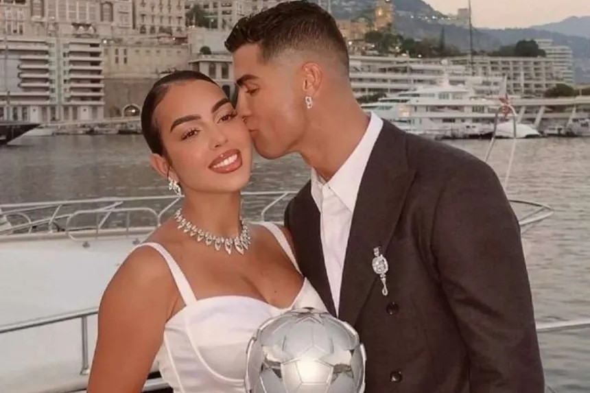 Mẹ và gia đình không dự đám cưới Ronaldo缩略图