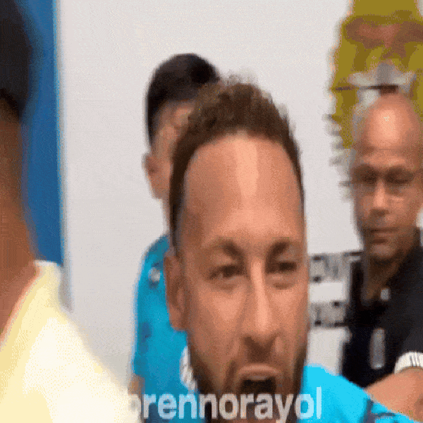 Neymar nổi cơn thịnh nộ, lao vào cãi vã nảy lửa với đối thủ giữa tin sắp giải nghệ缩略图