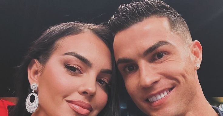 Nóng: Cristiano Ronaldo và Georgina Rodríguez chính thức kết hôn缩略图