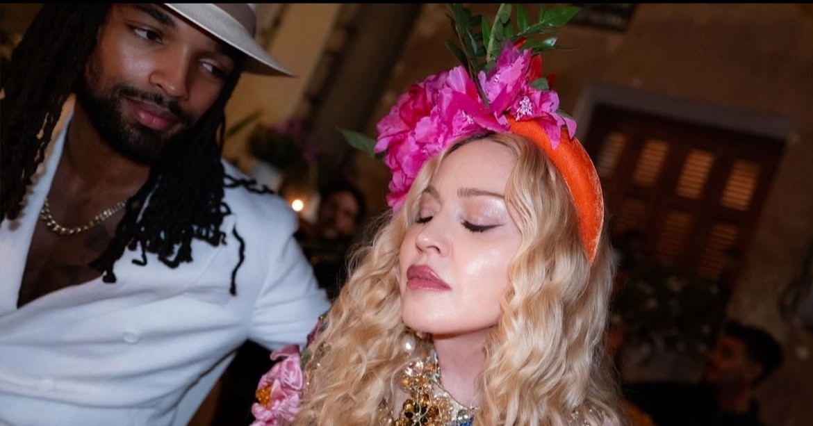 &amp;apos;Nữ hoàng nhạc Pop&amp;apos; Madonna đón tuổi 68 bên bạn trai kém 38 tuổi và 5 người con缩略图