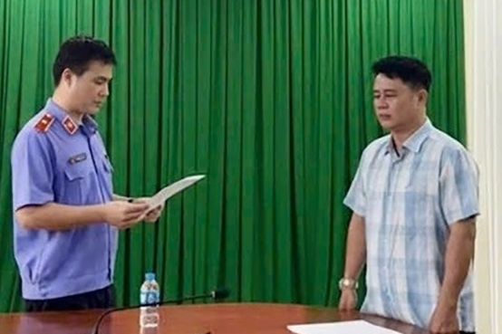 Quá trình sửa hồ sơ ‘đổi trắng thay đen&amp;apos; vụ nữ sinh tử vong ở Vĩnh Long缩略图