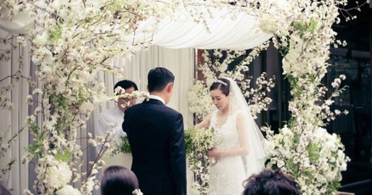 Sao nữ đình đám ai cũng nhớ dao kéo&amp;apos; hỏng hết mặt, được sếp lớn lương 19 tỷ/năm quỳ gối cầu hôn sau đúng 30 ngày缩略图