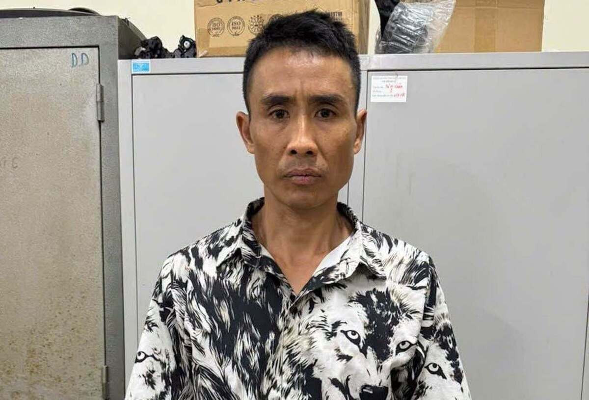 Tạm giữ hình sự người đàn ông xăm trổ đánh nam thanh niên trên phố Hà Nội缩略图