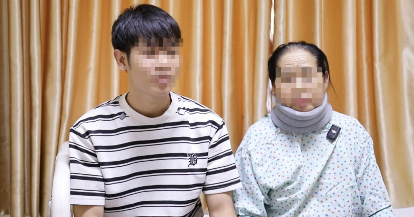Tưởng phải ngồi xe lăn đến cuối đời, người phụ nữ bật khóc khi tự đi lại được缩略图