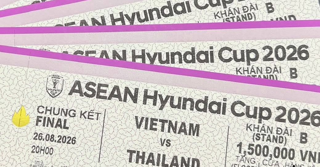 Vé &amp;apos;chợ đen&amp;apos; trận tuyển Việt Nam vs Thái Lan giá 12 triệu đồng/cặp缩略图